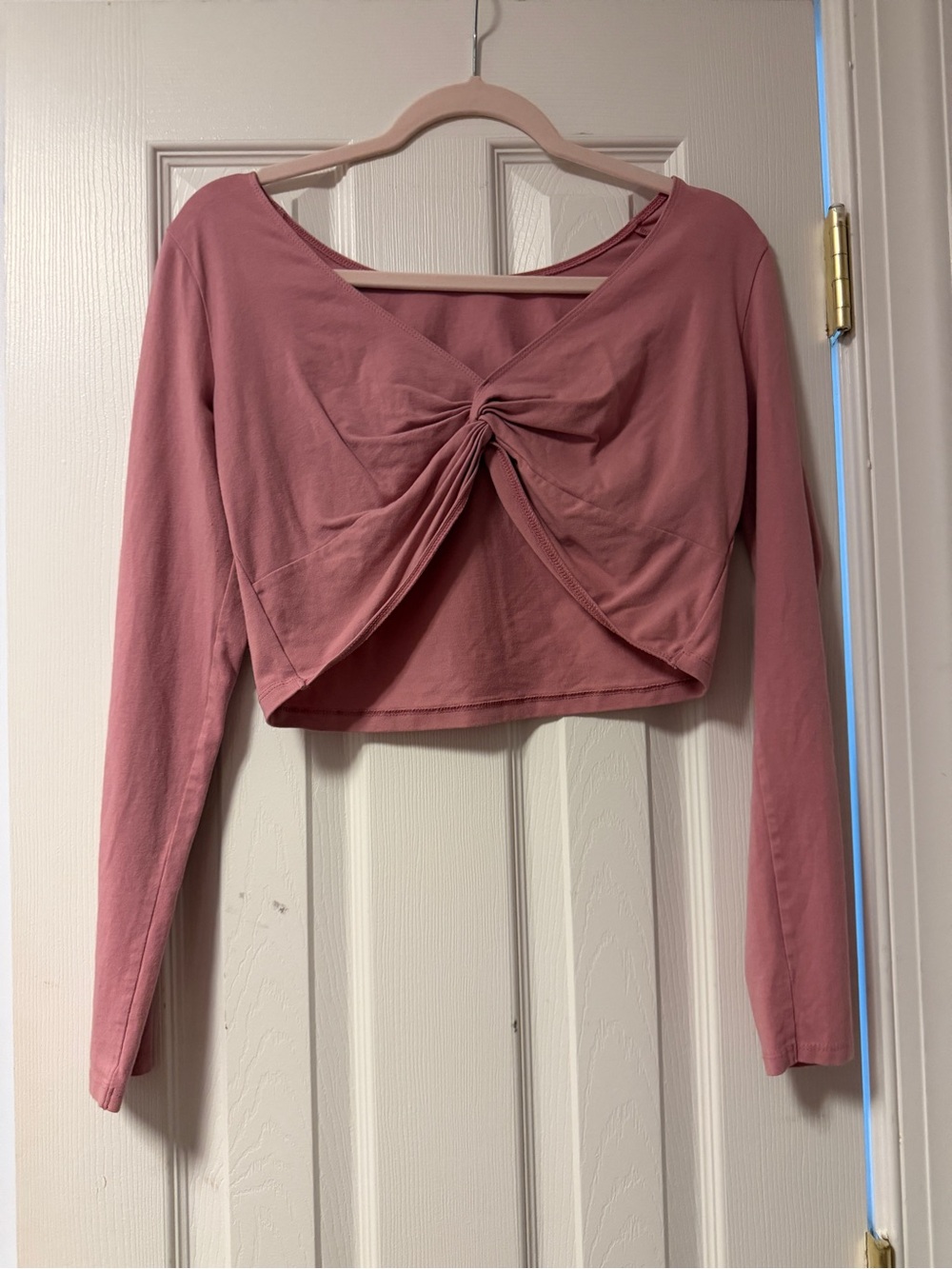 Hollister Twisted Front Long Sleeve Crop Top - Dusty Rose